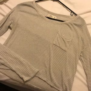 Hollister grey cropped long sleeve shirt